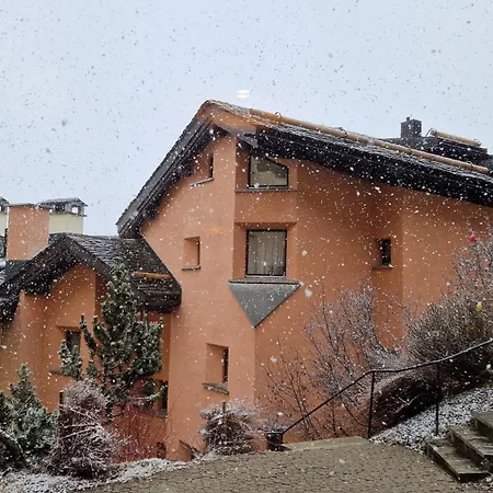 Chesa Bellaval, Haus Chamuotsch 2-zimmerwohnung * Silvaplana