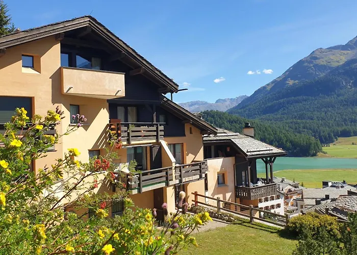 Chesa Bellaval, Haus Chamuotsch 2-zimmerwohnung * Silvaplana