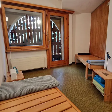 Апартаменты Chesa Bellaval, Haus Chamuotsch 2-zimmerwohnung